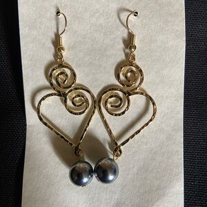 Hamiton Gold With Shell Pearl Earrings (New)